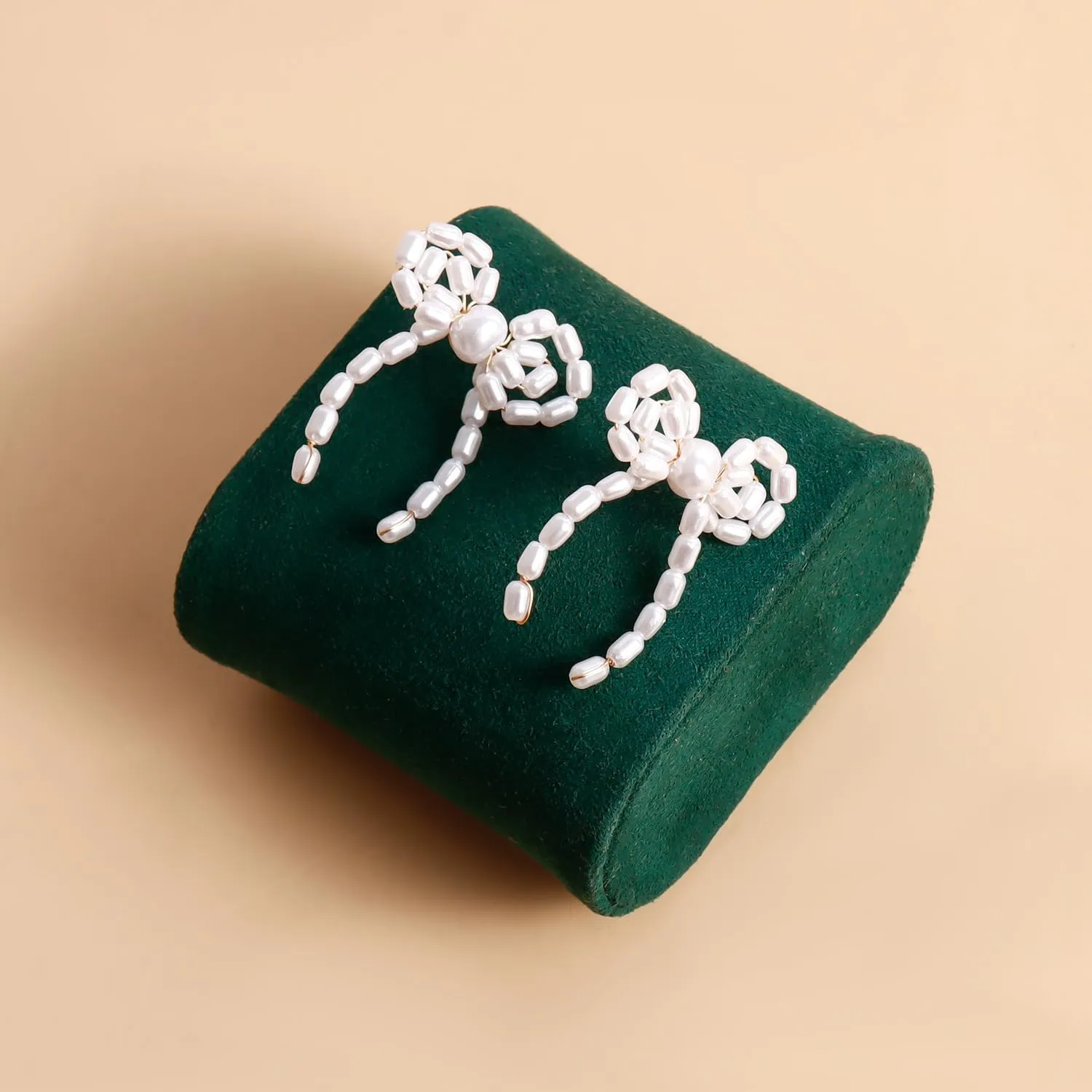 Bow Pearl Earrings for Women Gold Pearl Bow Tassel Earrings Vintage Faux Pearl Braided Stud Earrings Prom Jewellery Christmas Jewelry Accessories