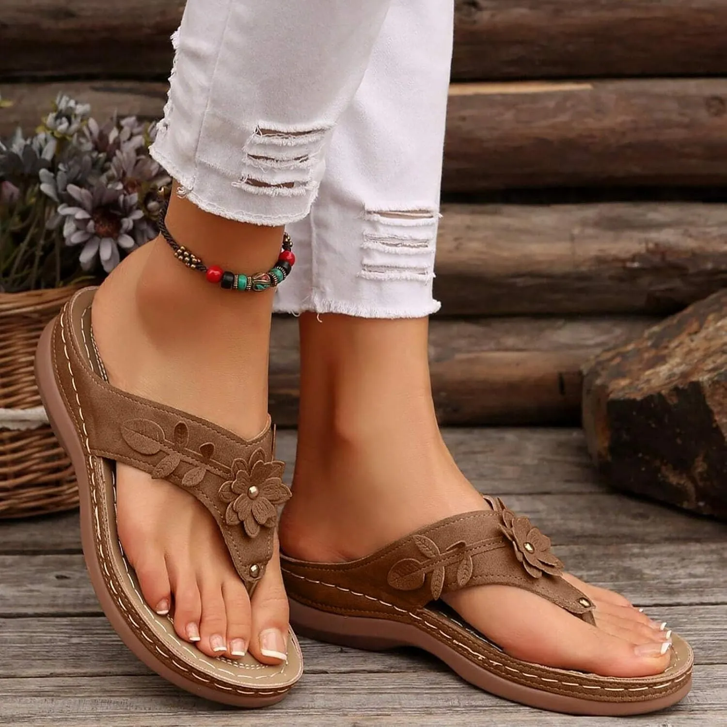 Eduavar Sandals for Women 2025 Slide Shoes Slip On Flip Flops Summer Open Toe Slippers Walking with Arch Support Beach Sandal