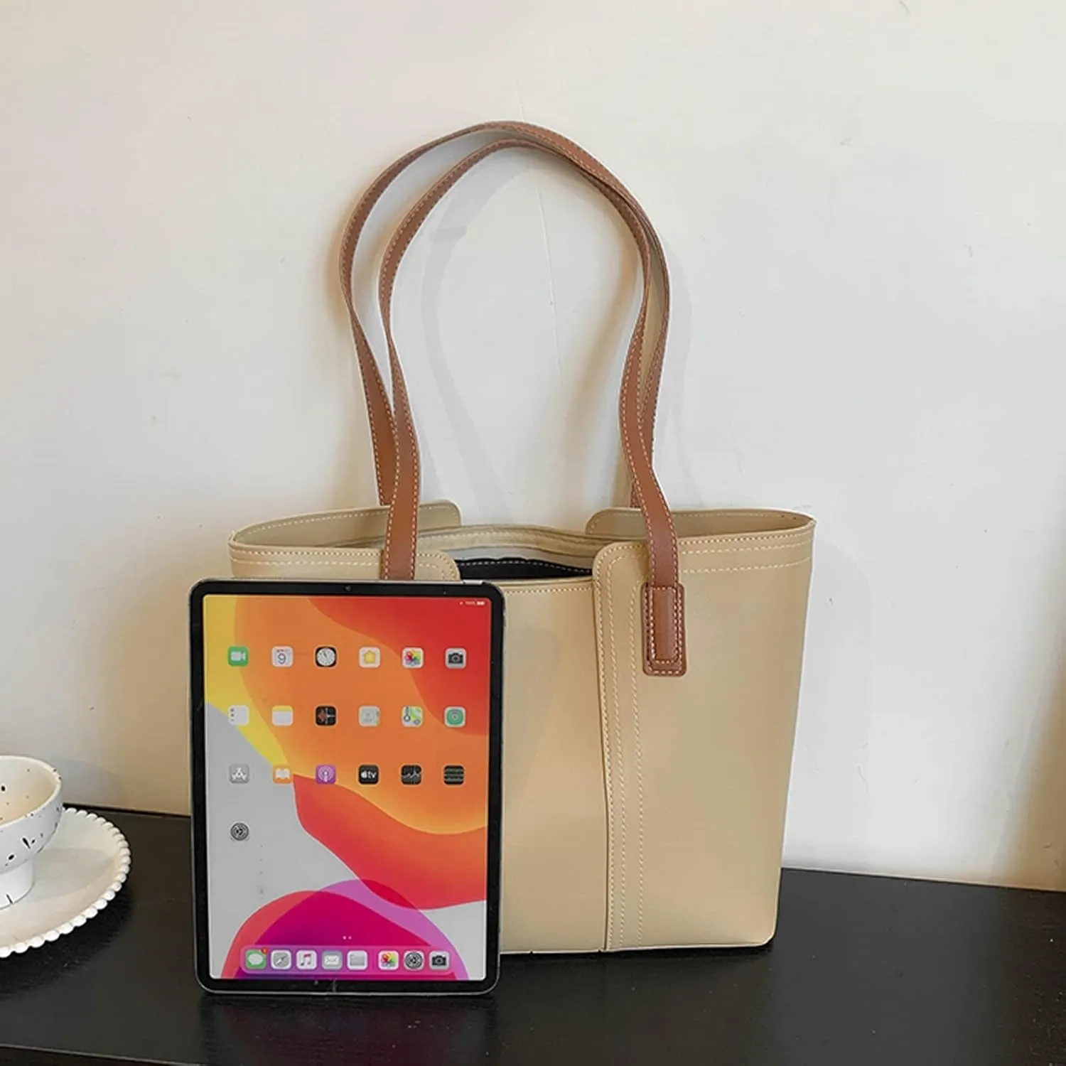 Essential Hobo Crossbody Small Hobo Bags Retro Crescent Shoulder Purse Women Soft Crossbody Handbag