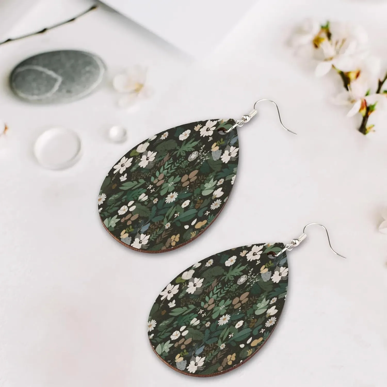 Goldfinch Birds Wooden Teardrop Earrings for Women Lightweight Drop Dangle Handmade Natural Wood Earrings Metal Post Retro Jewelry Ear Drops Vintage Earring