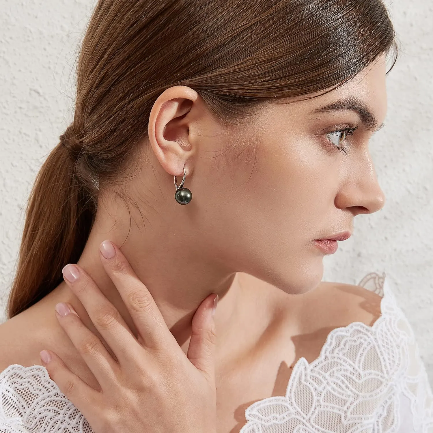 Han han 925 Sterling Silver Pearl Leverback Earrings for Women with 10MM Simulated Pearl, White/Black/Yellow Gold/Rose Gold Available