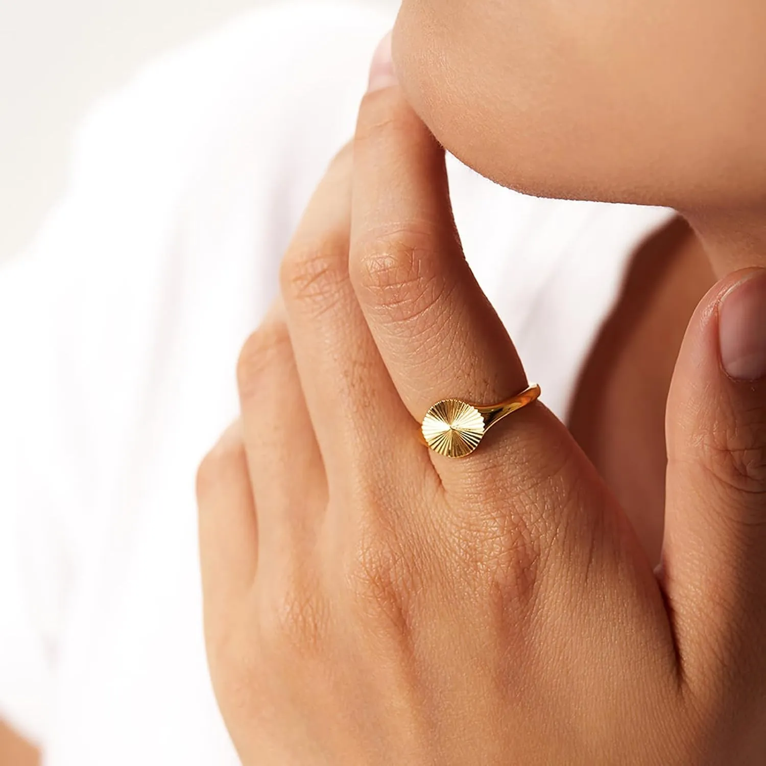 Loqimu Minimalist Round Dome Rings with Wave Line Pattern Gold Stainless Steel Stackable Rings for Women Teen Girls Midi Statement Rings Index Finger Band Rings Size 6 7 8