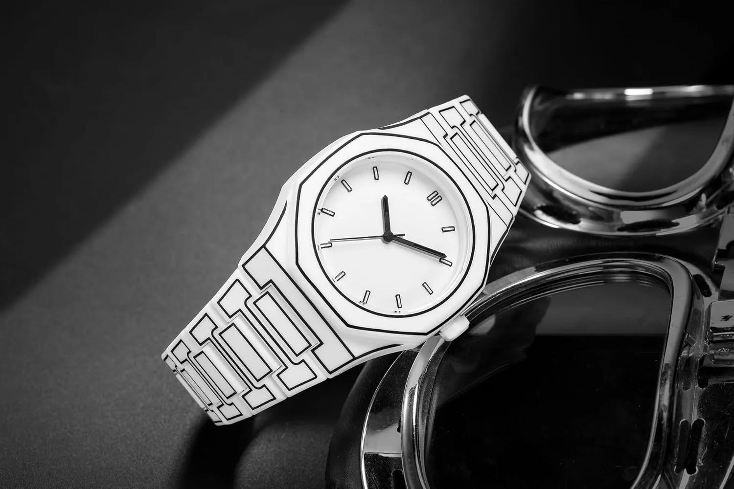 MASTOP Creative Sketch Watch for Men Minimalist Analog Quartz Wristwatch Black Cool Design Waterproof Comic Fashion Business Outdoor Sports Watch