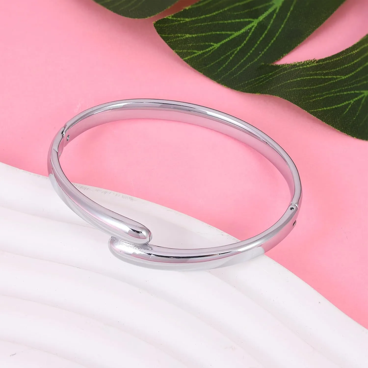 MILAKOO Heart Teardrop Stainless Steel Bangle Bracelet for Women Twist Eternity Love Chunky Cuff Valentine's Gifts