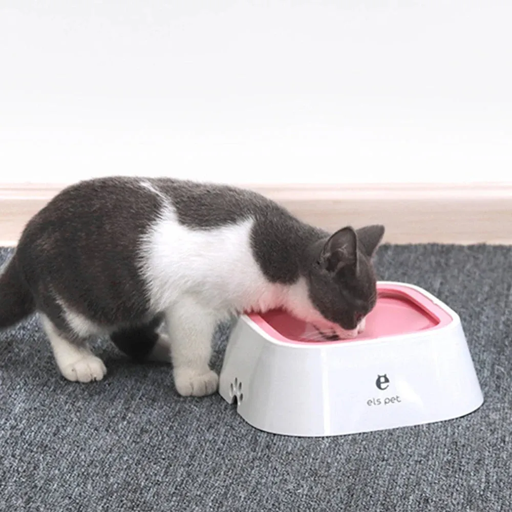 The Smart Way to Hydrate: No-Spill Floating Water Bowl for Pets-
