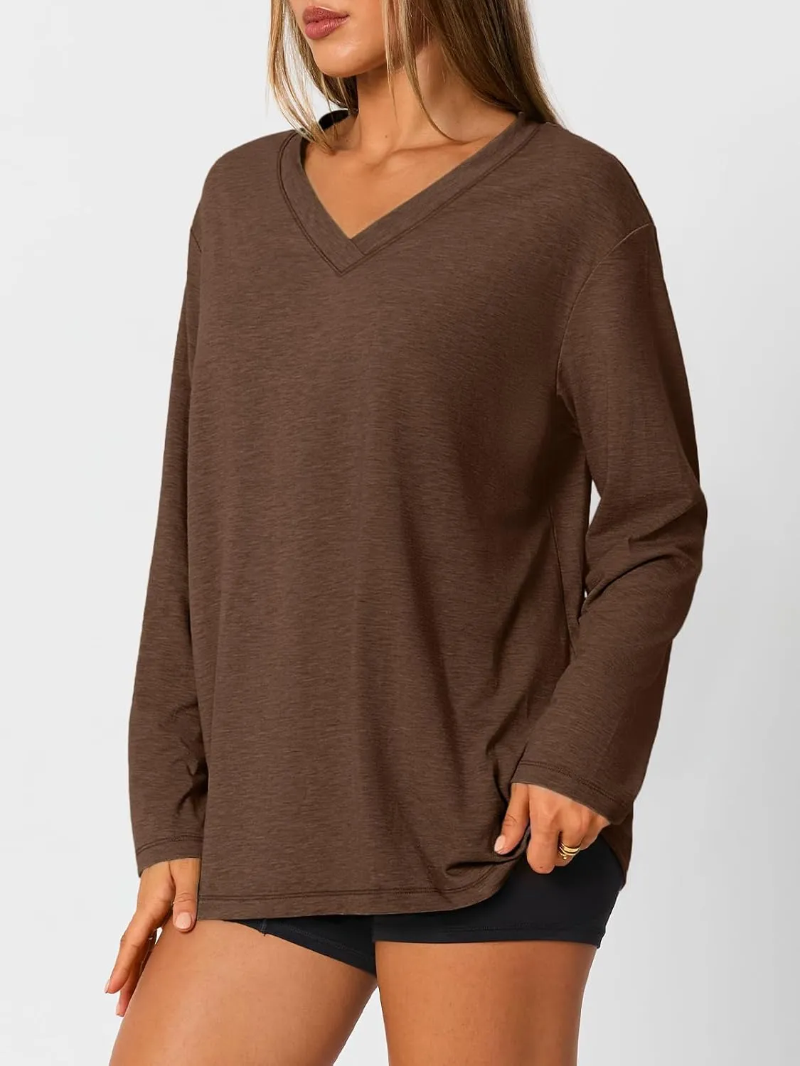 Trendy Queen Oversized Tshirts for Women Workout Plus Size Gym Tops V Neck Long Sleeve T Shirts Spring Casual Basic Tees