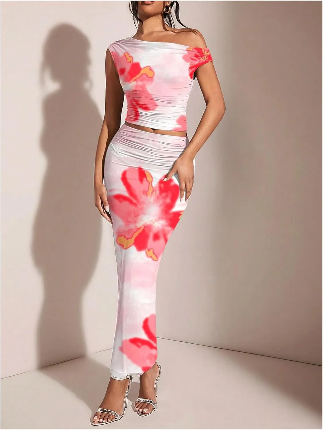 WDIRARA Women's 2 Piece Outfits Floral Print One Shoulder Crop Top Bodycon Ruched Maxi Skirt Set