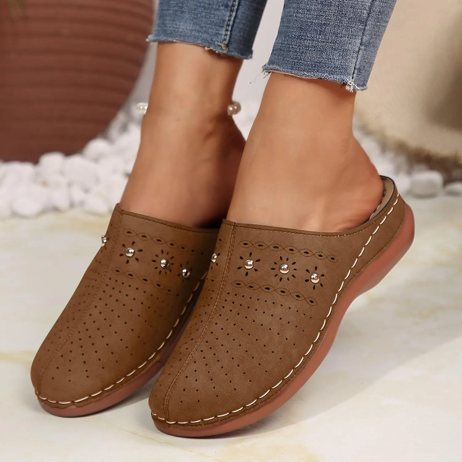 Womens Fashion Hollow Mules Comfortable Slip on Clogs with Arch Support Summer Walking Shoes Non Slip Beach Slippers
